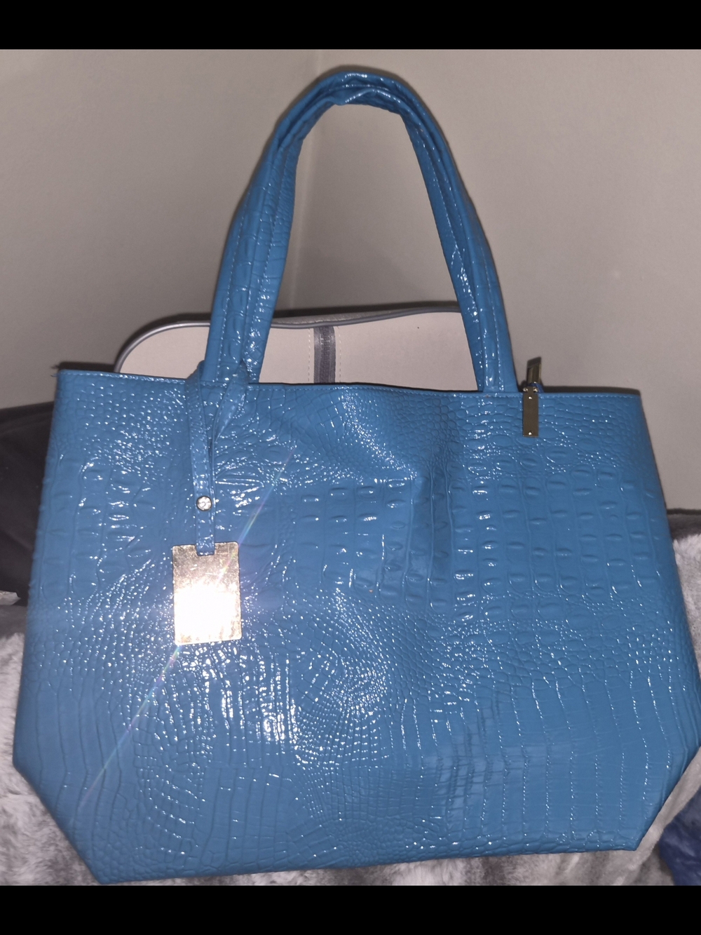 Blue Croc Embossed Tote Bag – New Without Tags